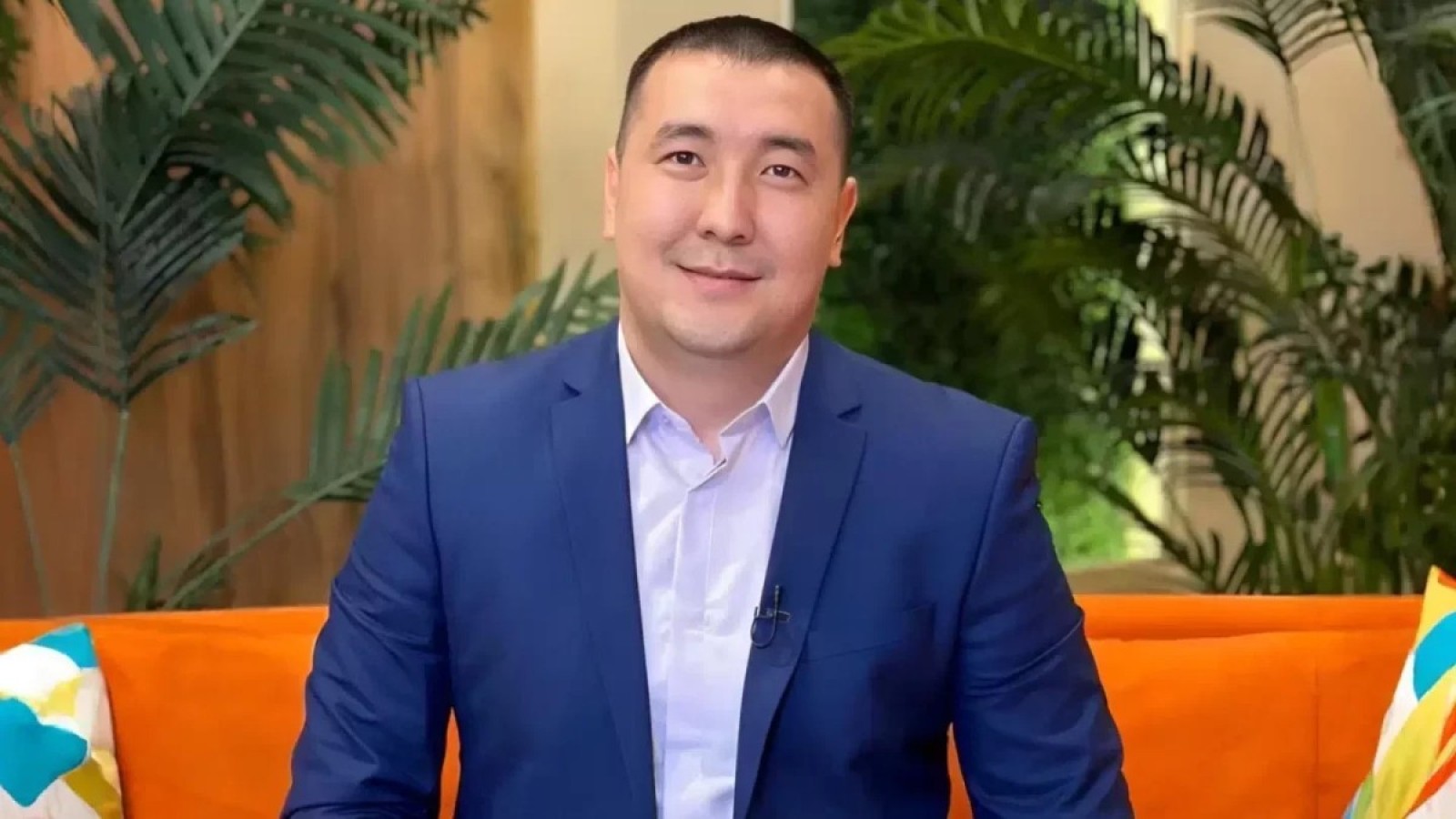 Юристу и блогеру Адилетхану Молдахану вынесли приговор