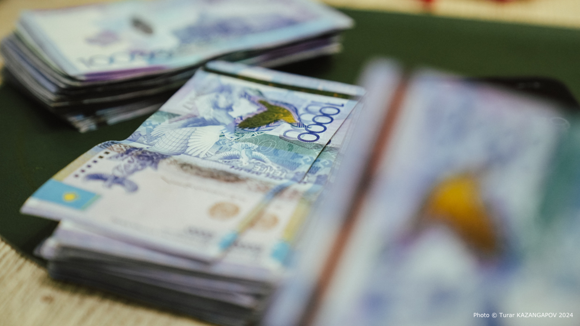 Бопсалау мен шенеуніктерге пара: 200 миллиардтық схема әшкереленді