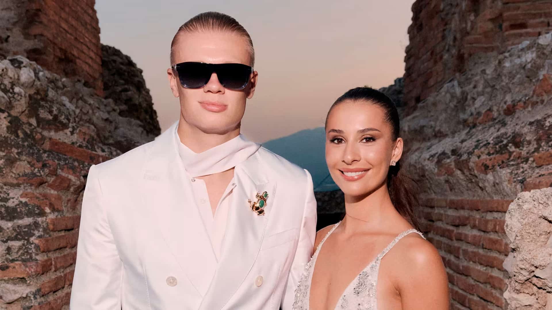Эрлинг Холанд Сицилияда Dolce & Gabbana көрсетіліміне қатысты