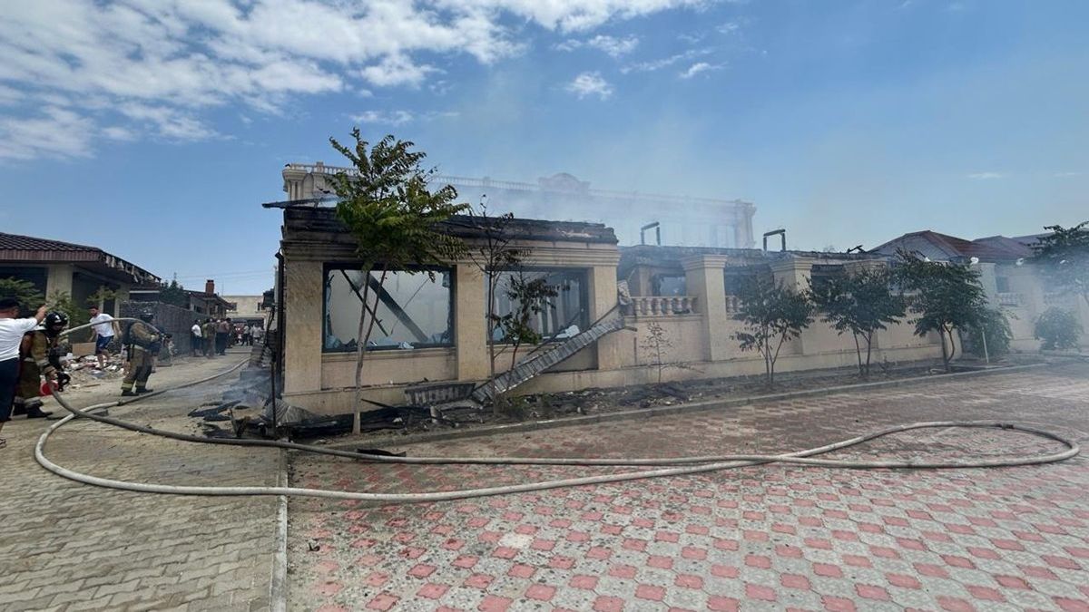 Пожар на базе отдыха в Актау