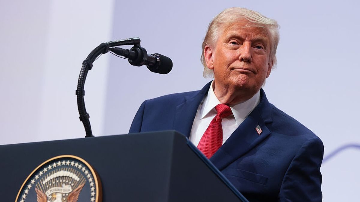 Трамп призвал включить Иран в законопроект Грэма о санкциях против России