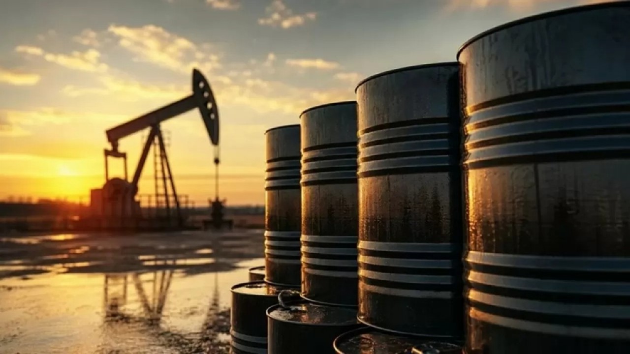 Сокращение добычи в Казахстане поддержало рост мировых цен на нефть