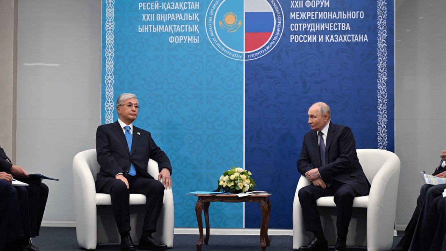 Токаев и Путин обсудили Украину, АЭС и торговлю: главные заявления встречи