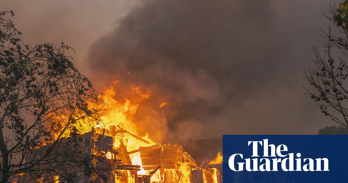 Лесные пожары во Франции и Испании: 375 тыс. человек эвакуированы
