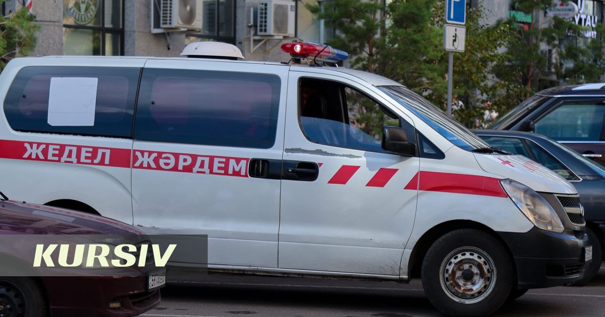 Нет кондиционеров: жители Актау просят проверить машины скорой помощи