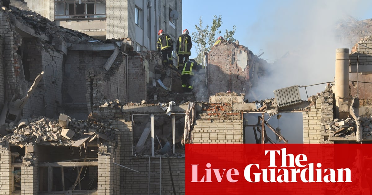 В результате нападения России на Украину погибли 13 человек, Польша расследует нарушение воздушного пространства