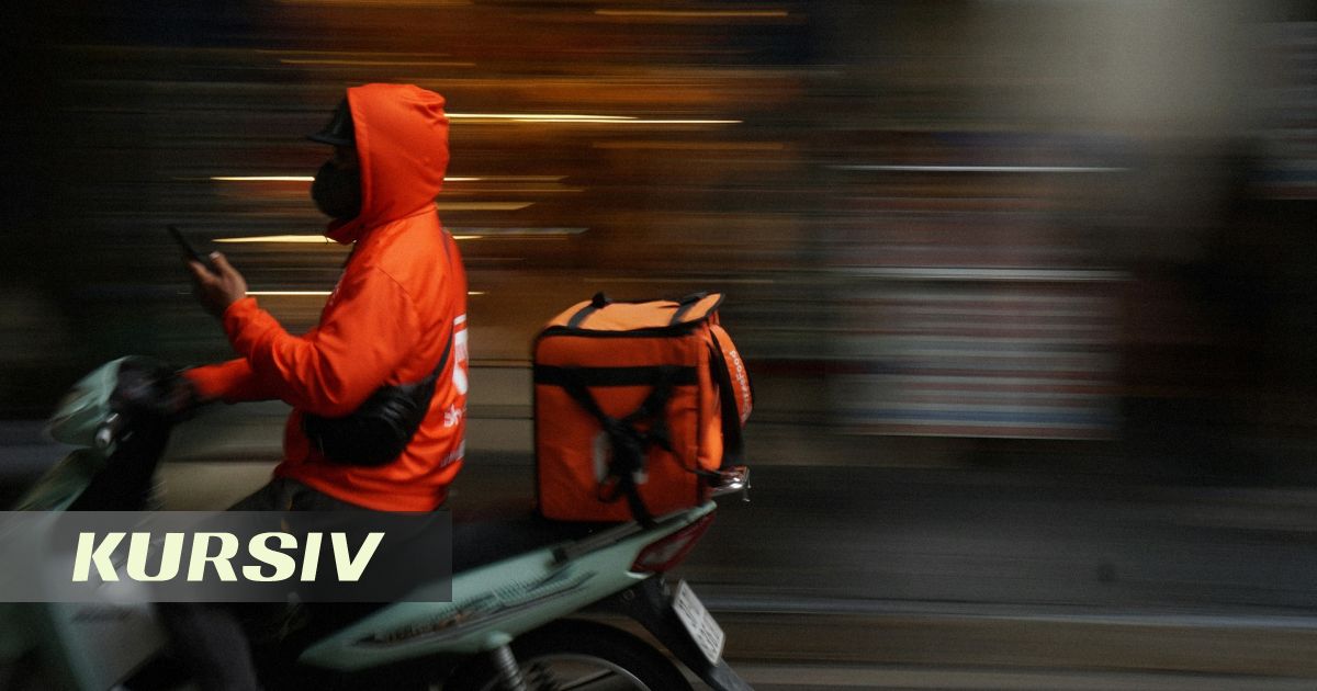 В Алматы курьер отказался передавать подростку посылку с вейпами и вызвал полицию