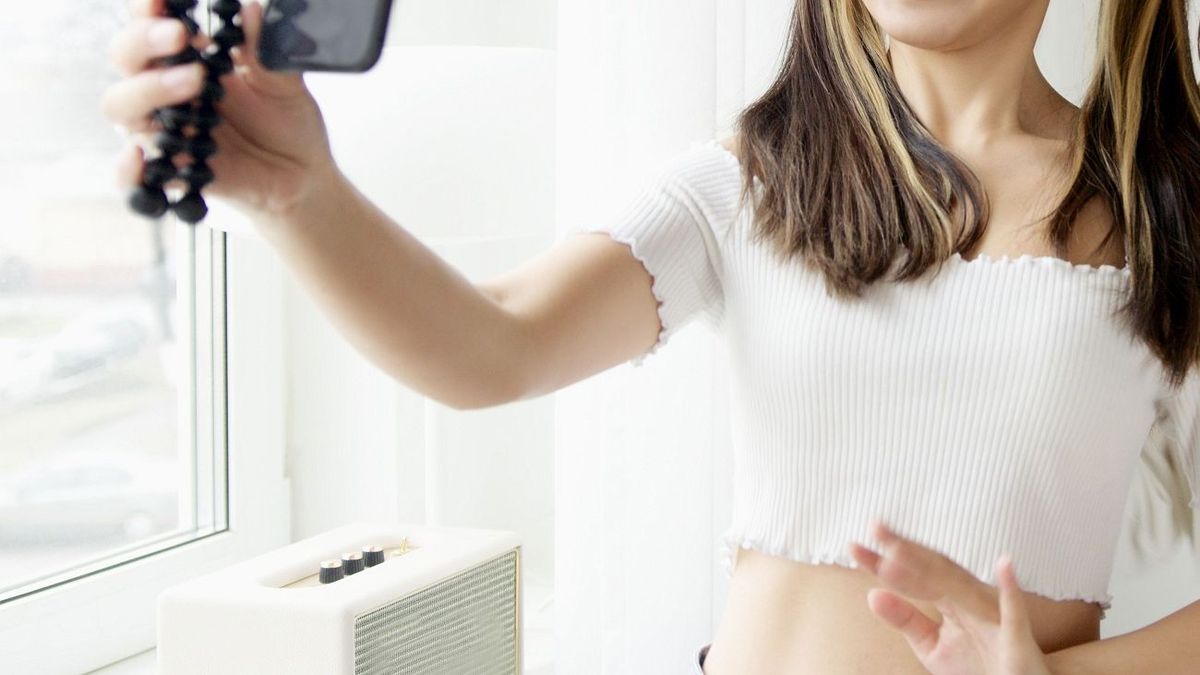 Казахстанка понесла наказание за демонстрацию частей тела в TikTok
