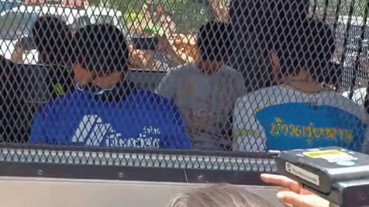 «Смерть им!»: толпа в Паттайе потребовала казни для подозреваемых в убийстве россиян