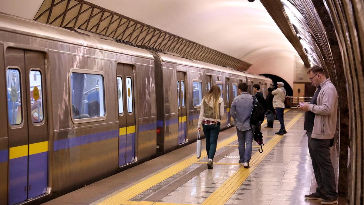 В метро Алматы предотвращены попытки проноса ножей, кастетов и боеприпасов