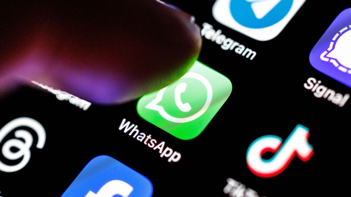 Казахстанцы массово жалуются на блокировку аккаунтов в WhatsApp