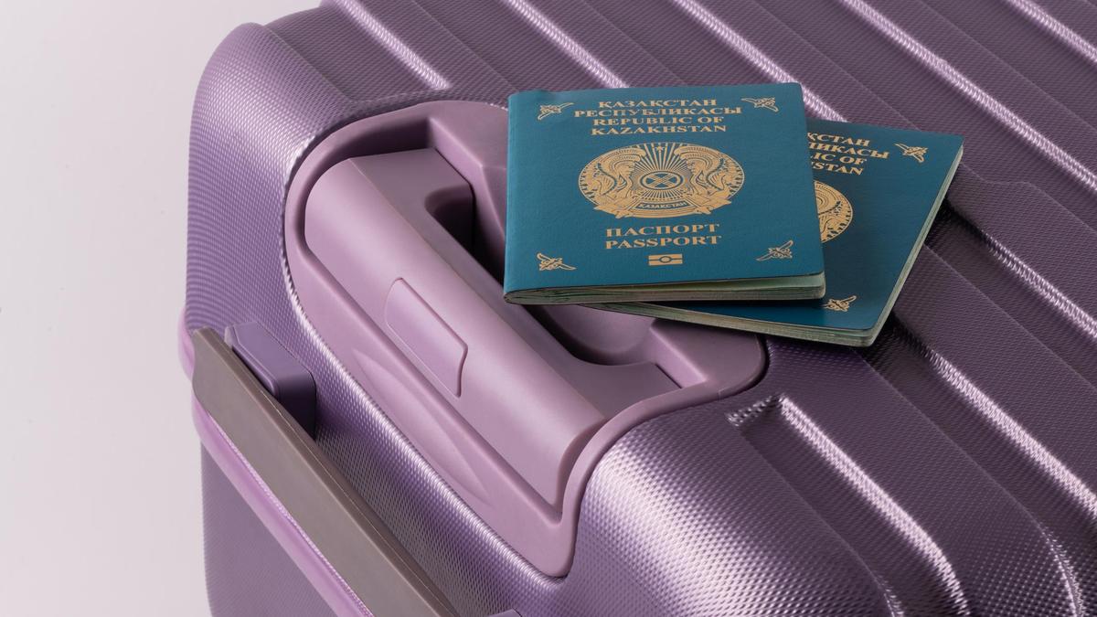 Китай ужесточает правила въезда для иностранцев с 15 сентября