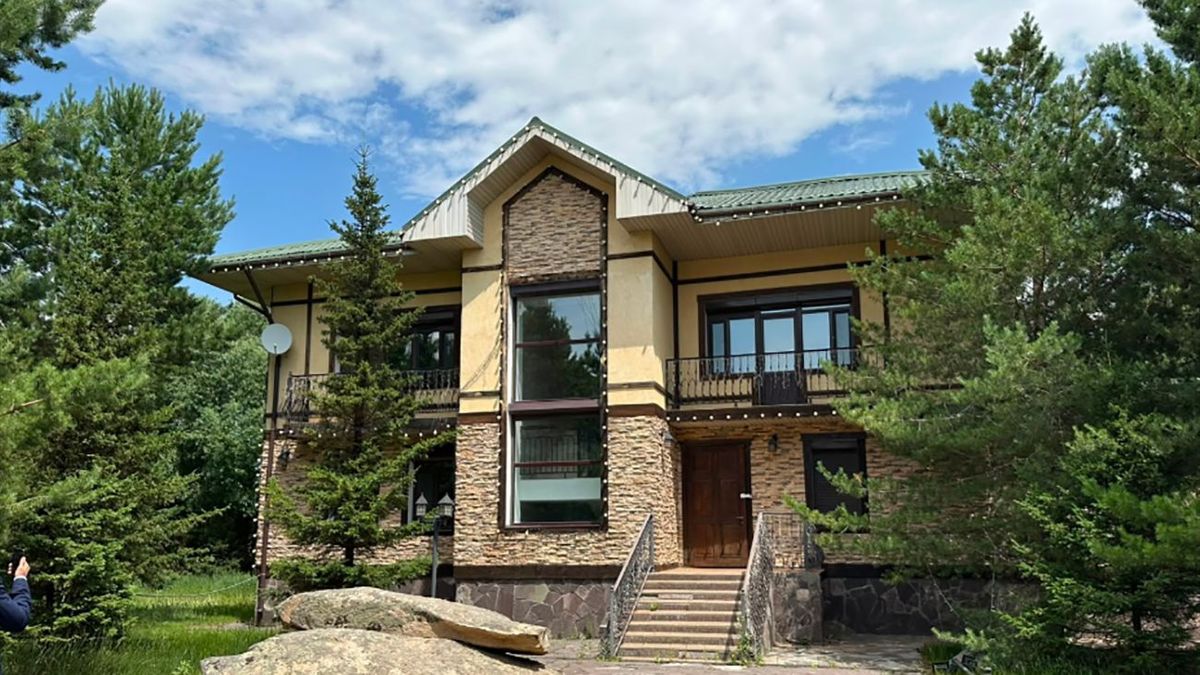 Возвращенные активы: роскошный коттедж в Астане продан на аукционе за 353 млн тенге