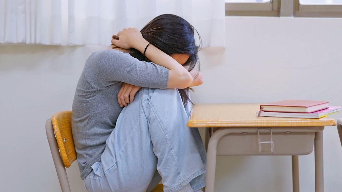 В Атырау ищут мужчину, пристававшего к 12-летней девочке