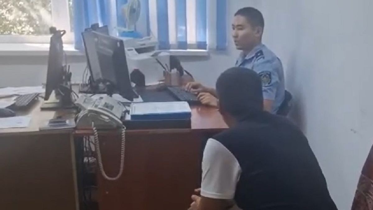 «Я просто любил»: казахстанец три года преследовал бывшую возлюбленную и попал под статью
