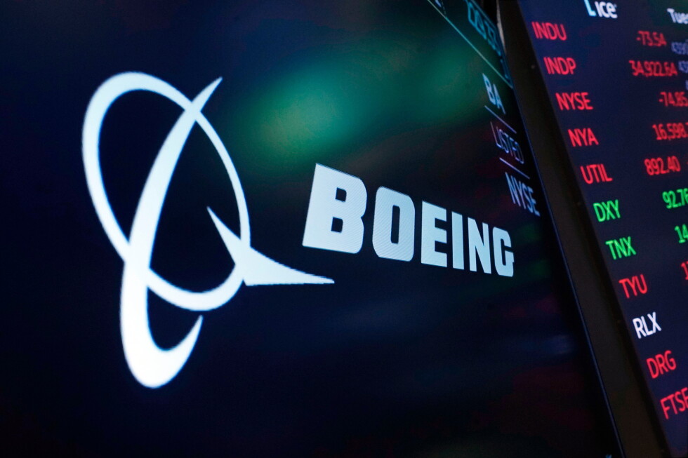 FAA предписала проверки 471 самолета Boeing 737 Max
