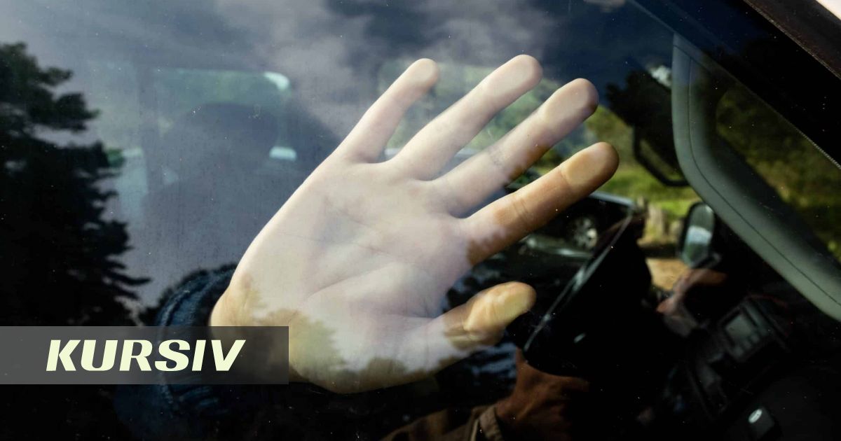 В Атырау прохожие помешали задержанию полицией, приняв его за похищение