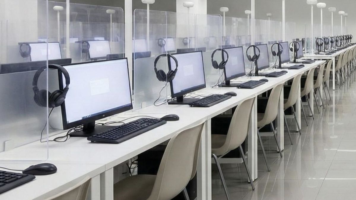 Қазақстанда тамыз айындағы ҰБТ басталды: 30 мыңнан астам өтінім