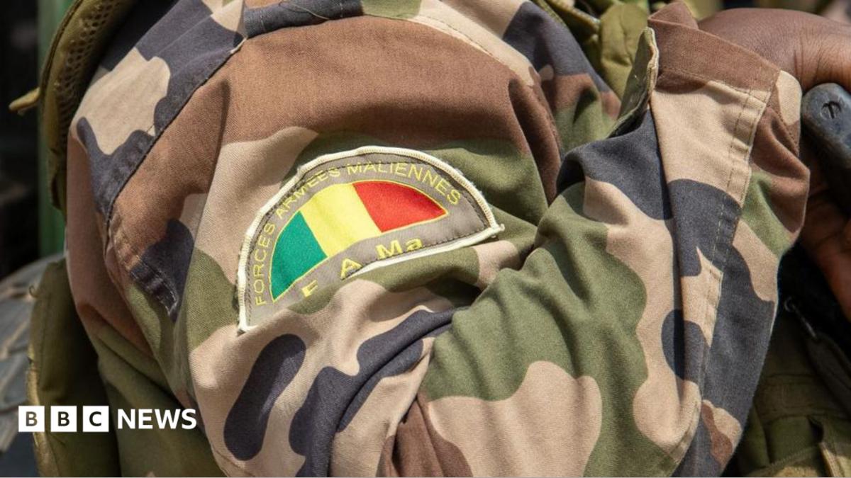 Атака на военную базу в Мали: армия заявляет о десятках убитых боевиков