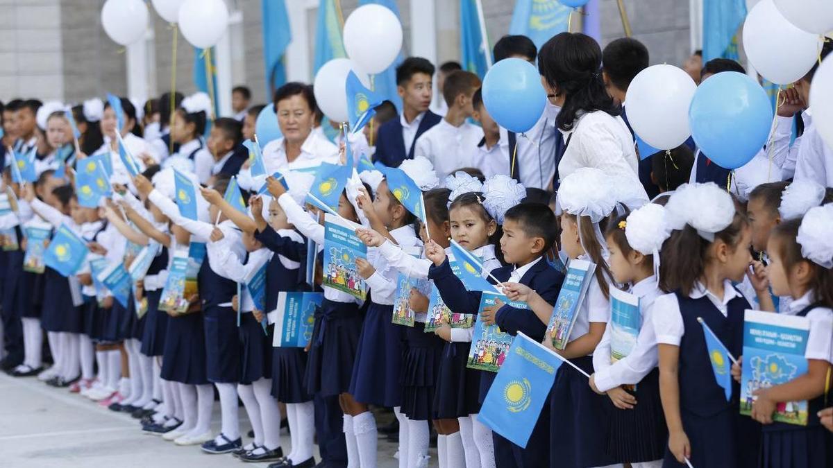 Қазақстанның Оқу-ағарту министрлігі бірінші сынып оқушыларының ата-аналарын құжат тапсыруды жеделдетуге шақырады