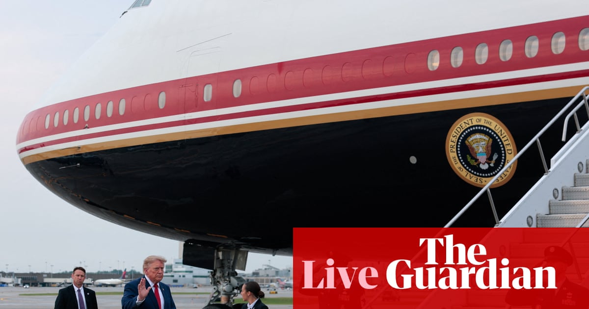 Трамп объяснил тайную пересадку с Air Force One на фоне растущей критики
