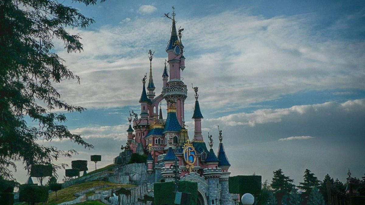 Бывший глава Disney Боб Чапек выпустит мемуары о карьере и увольнении