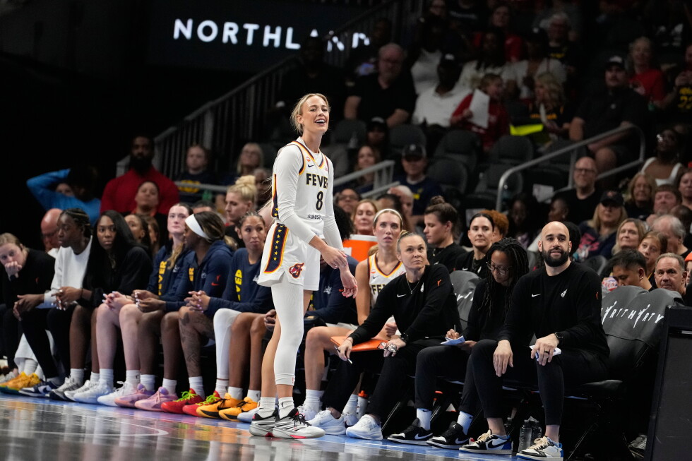 WNBA признала ошибку, попросив болельщиков прикрыть футболки с трансгендерными надписями