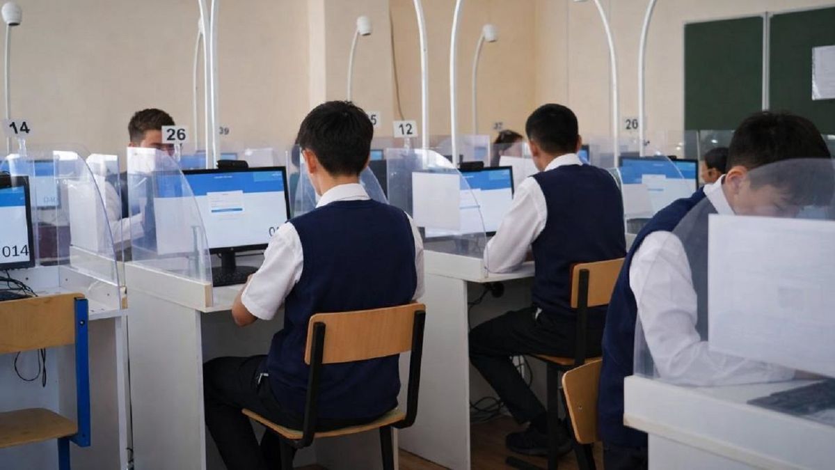 Августовское ЕНТ в Казахстане: 47% абитуриентов не преодолели пороговый балл