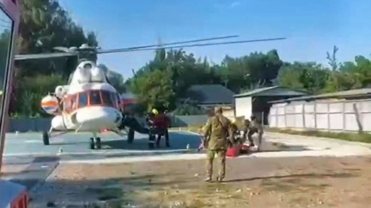 Спасатели на вертолете эвакуировали туриста с высоты 3400 метров в горах под Алматы