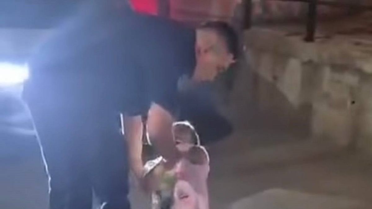 Видео задержания детей полицией в Астане вызвало споры в соцсетях