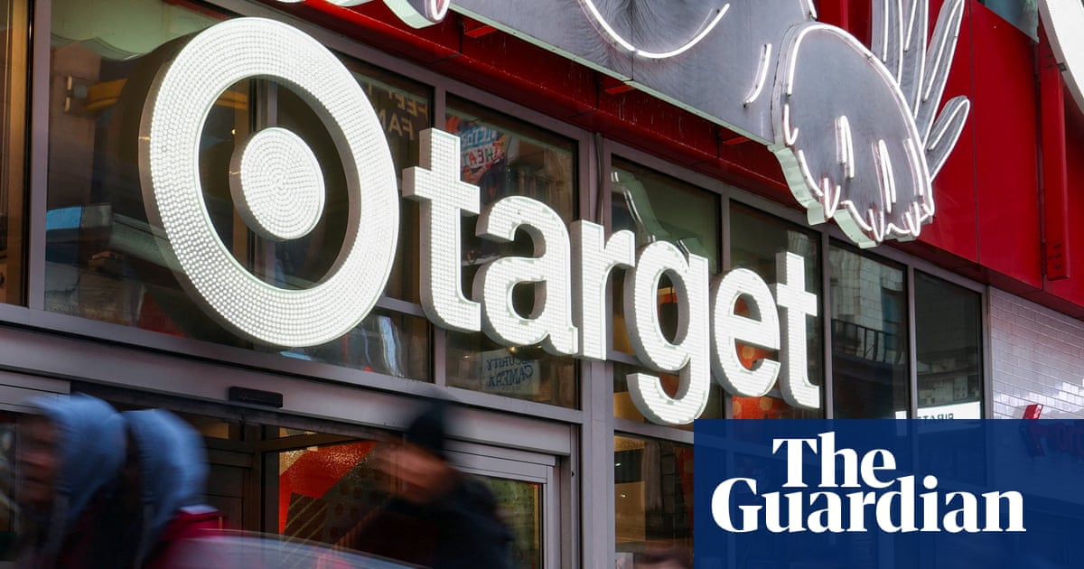 Target извинился за «оскорбительный» хэллоуинский костюм после критики