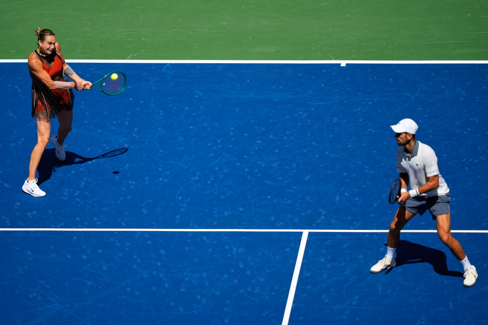 Сабаленка и Джокович выбыли в первом круге микста на US Open