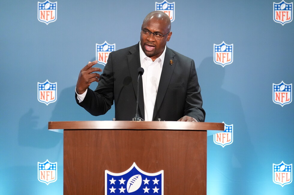 НФЛ отменяет матч всех звезд Pro Bowl, но продолжит чествовать игроков
