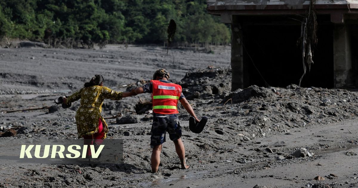 Непалда жаңа апат қаупінен кейін іздеу жұмыстары қайта жанданды: 552 адам қаза тапты