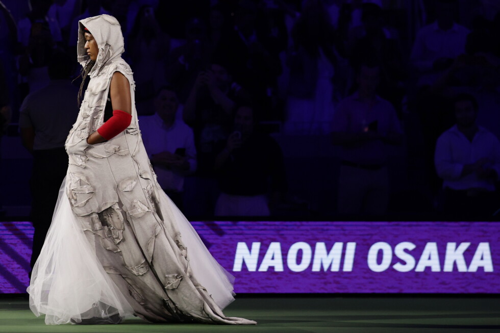 Наоми Осаканың US Open киімі Аллен Айверсонға құрмет көрсетті