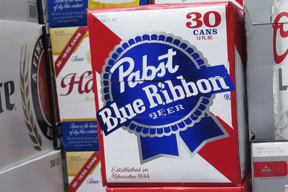 Pabst компаниясы жоғалған 1602 жәшік сыраны табуға $20 мың сыйақы ұсынды