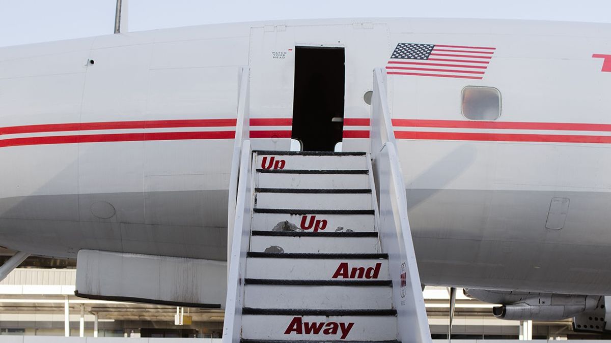United Airlines ұшу алдында тамақ пен тауарларды жеткізуді іске қосты