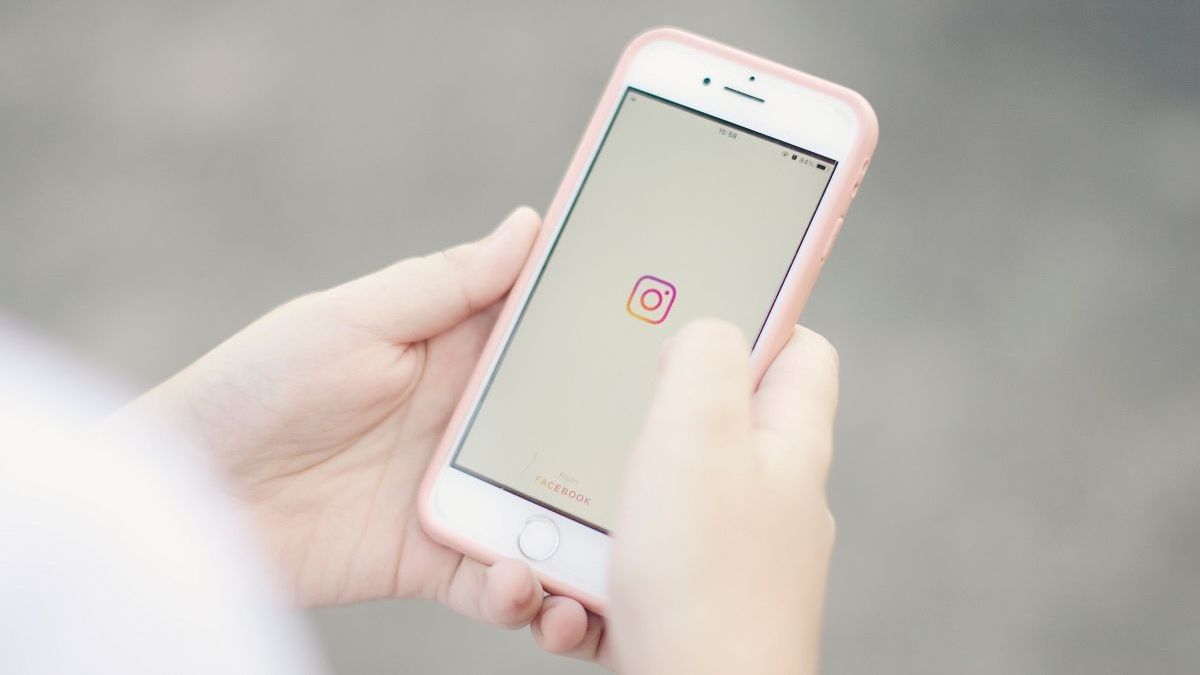 Қарағандылық әйел Instagram-дағы фотосы үшін 100 мың теңге соттап алды