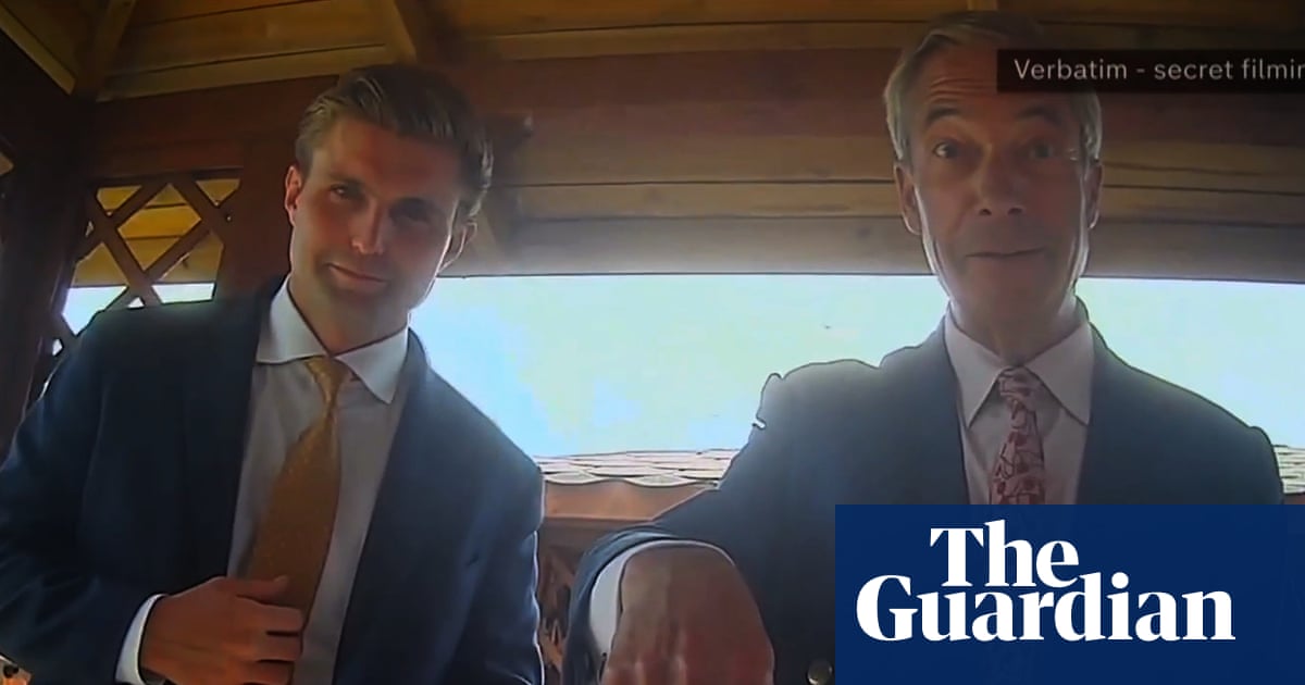 Farage көмекшілері Reform UK жанжалынан кейін қызметінен кетті