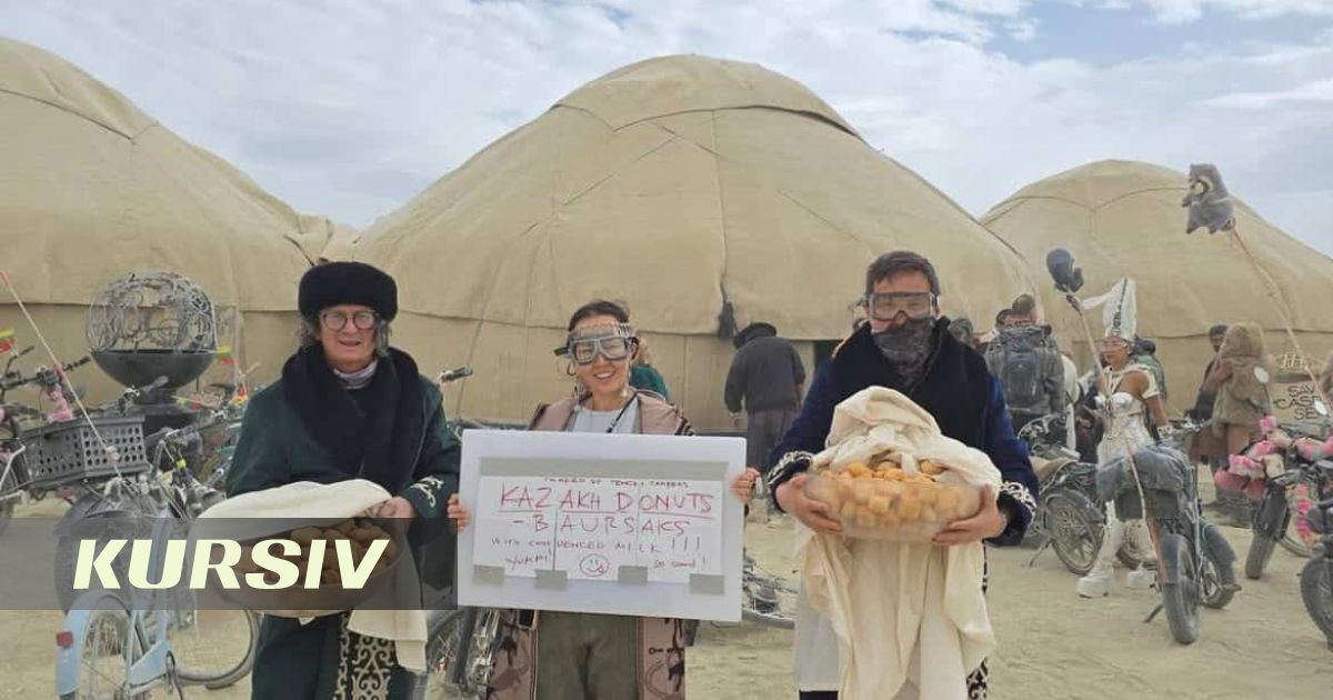 Арсен Томский Burning Man қонақтарын бауырсақпен сыйлады