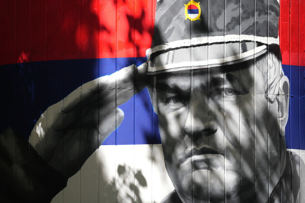 «Црвена Звезда» жанкүйерлерінің әрекеті үшін УЕФА айыппұл салды