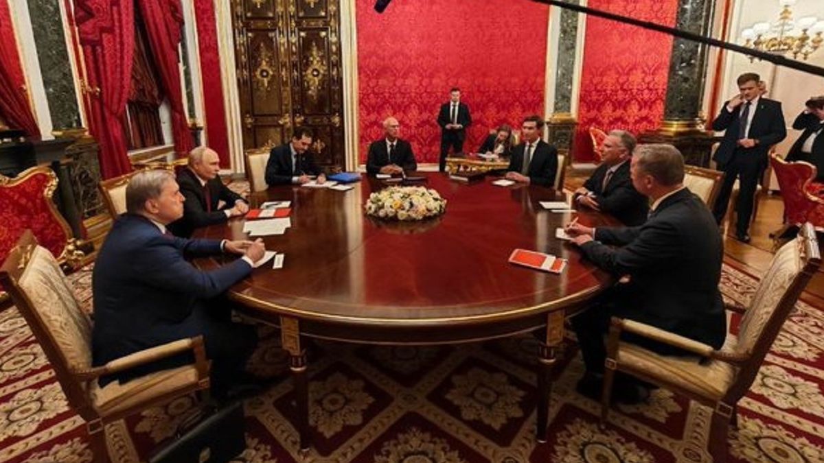 Ресей мен Украина соққыларды тоқтатты: Путин Трамп өкілдерімен келіссөз жүргізді
