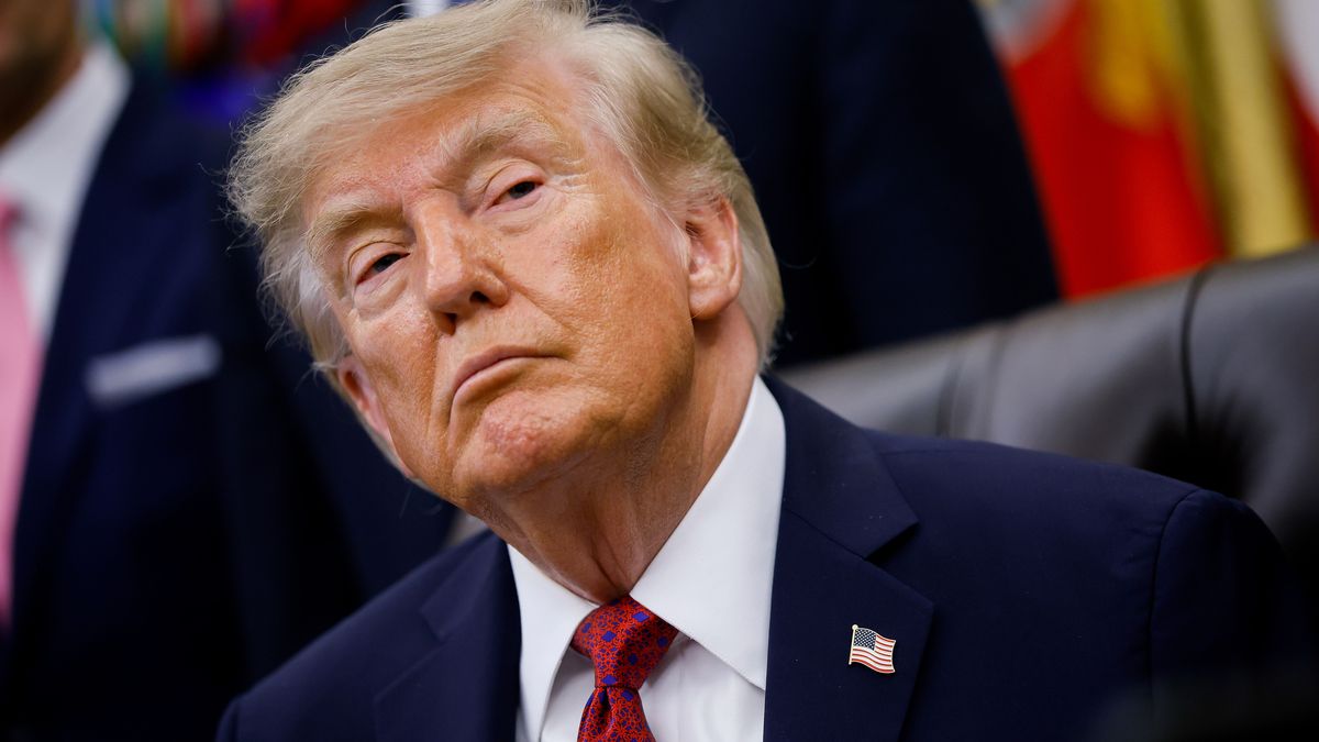 Трамп Айдың АҚШ-қа тиесілі екенін мәлімдеді