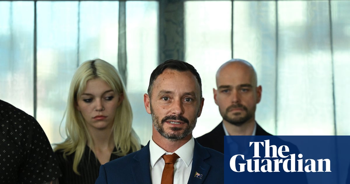 Викториялық One Nation жетекшісі есірткі қолданғанын мойындады