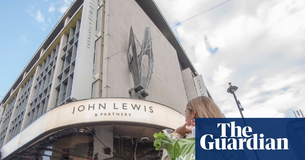 John Lewis шығыны £124 млн-ға жетті