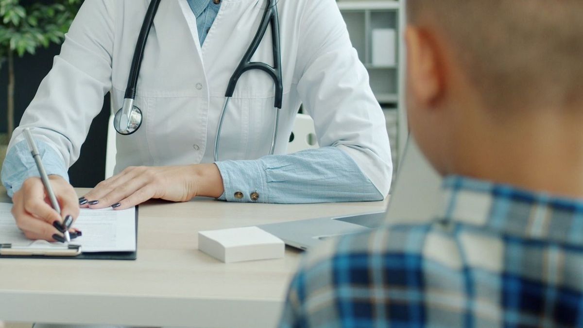 Ақтауда әке екі баласының еміне ай сайын 302 750 теңге төлейтін болды