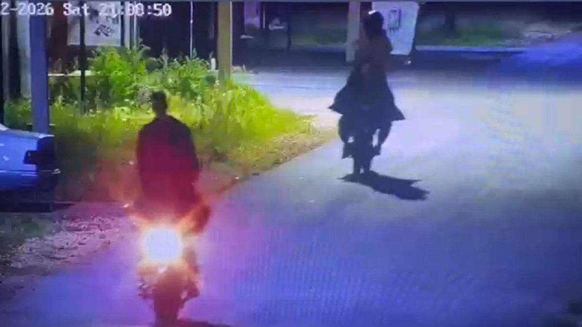 Ақмола облысында жасөспірімдер мопедте қауіпті трюк жасады