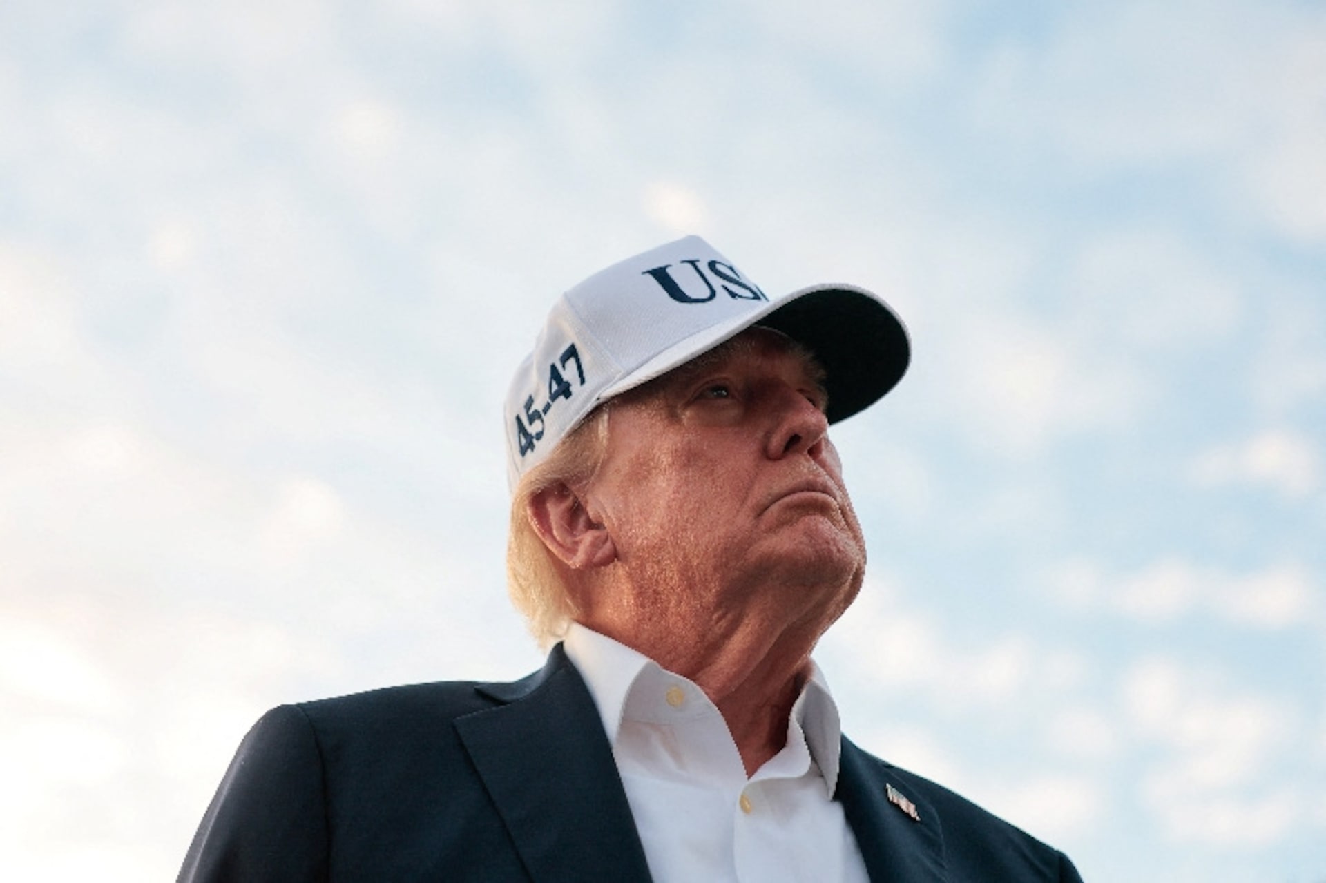 Трамп Қытайдың Иранға көмектескені туралы есепті жоққа шығарды