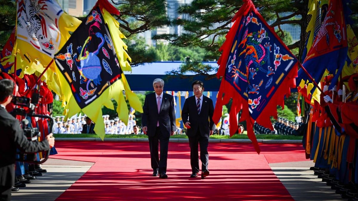 Тоқаевты Оңтүстік Корея президентінің резиденциясында салтанатты түрде қарсы алды — Ақорда кадрлар жариялады