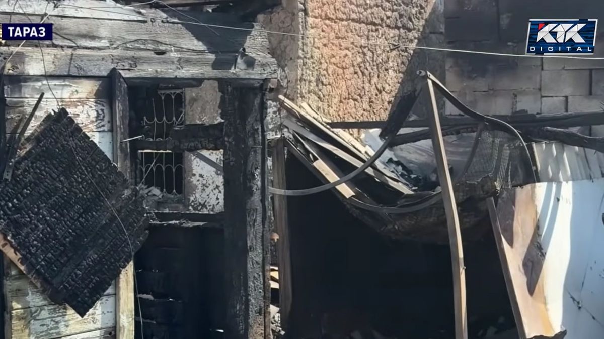 Пожар в Таразе оставил 10 семей без жилья перед зимой